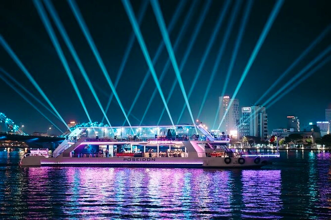 Han River Night by Poseidon Cruise